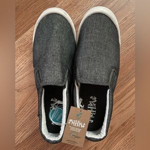 Mad Love Kasandra Wide Width Slip-On Sneakers-Size 11W